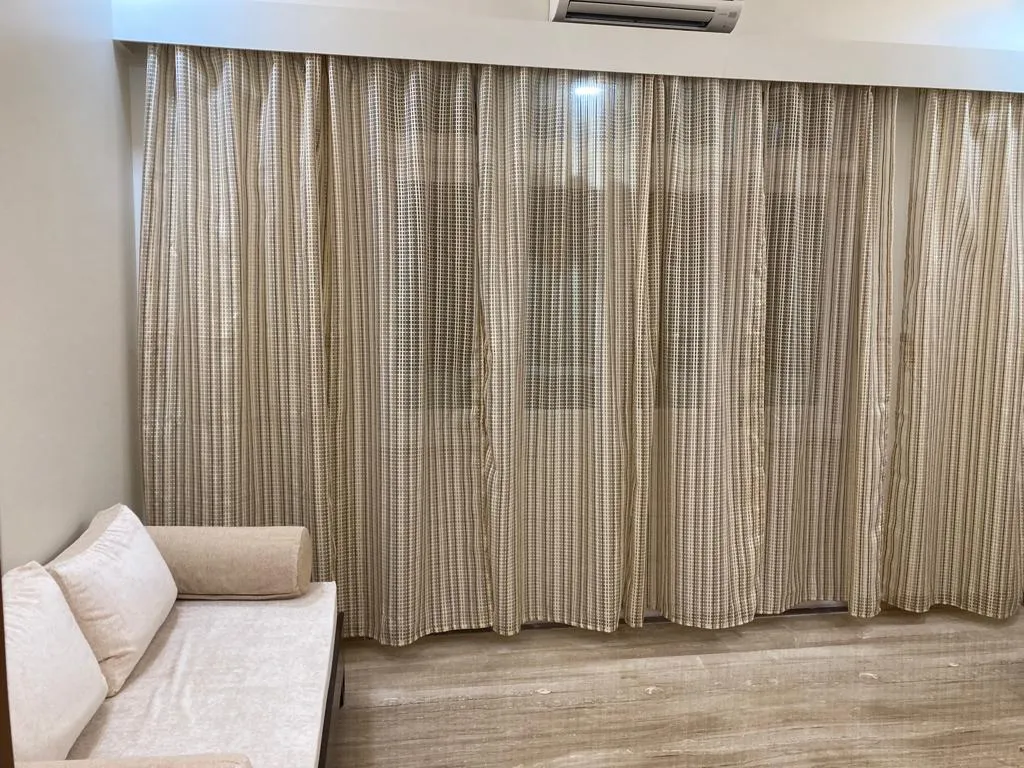 2 BHK Flats on Rent in Roxana Building, Churchgate