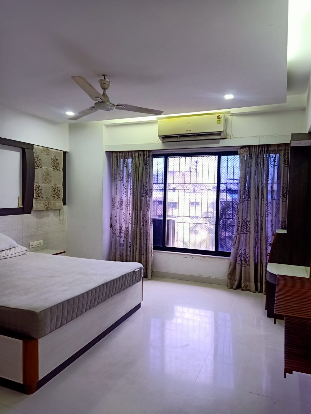 5 - Godrej Waldorf, Andheri West