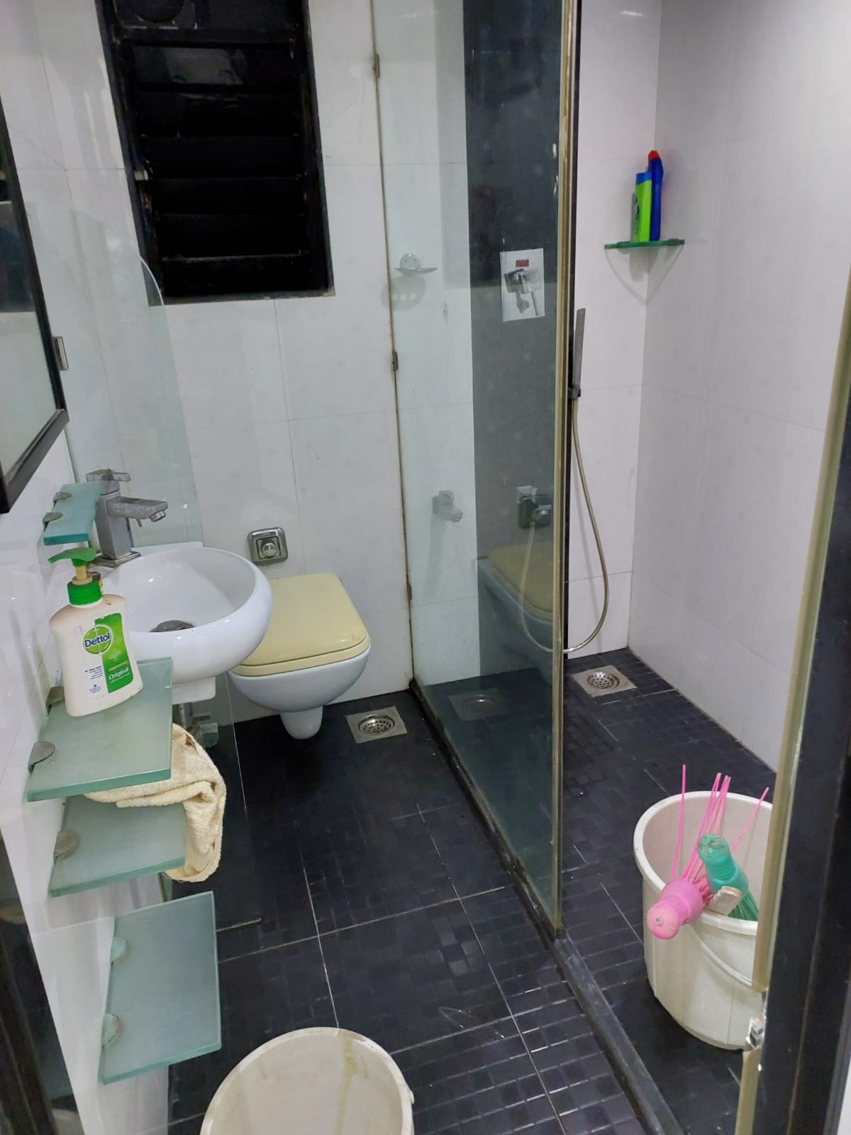 17 - Tulsi Mahal, Khar West