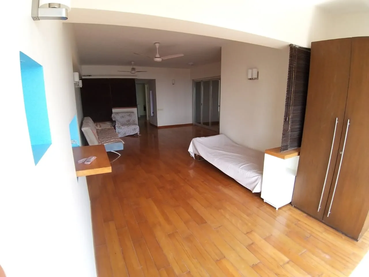 3 BHK Flats on Rent in Palm Spring, Cuffe Parade