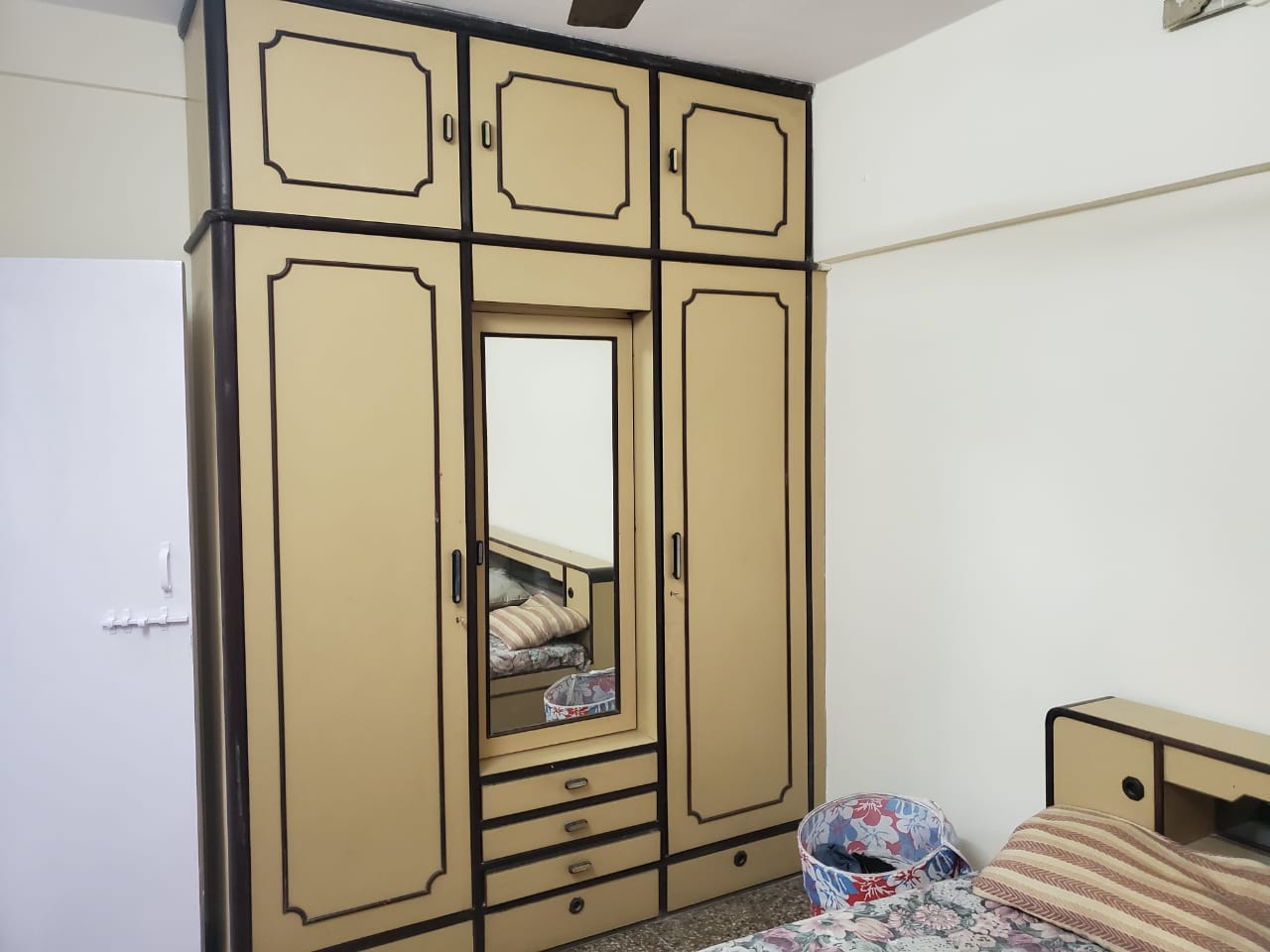 11 - Parsian Chs, Andheri West