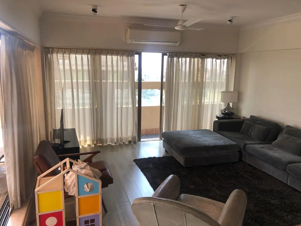 3 BHK Flats for Sale in Sudhama Niwas, Khar West