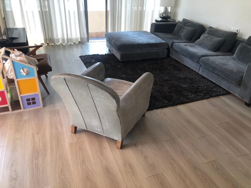 3 BHK Flats for Sale in Sudhama Niwas, Khar West