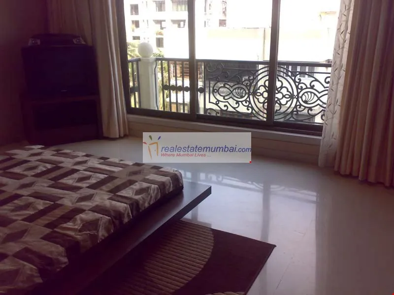 4 BHK Flats on Rent in 10 Central Avenue, Santacruz West
