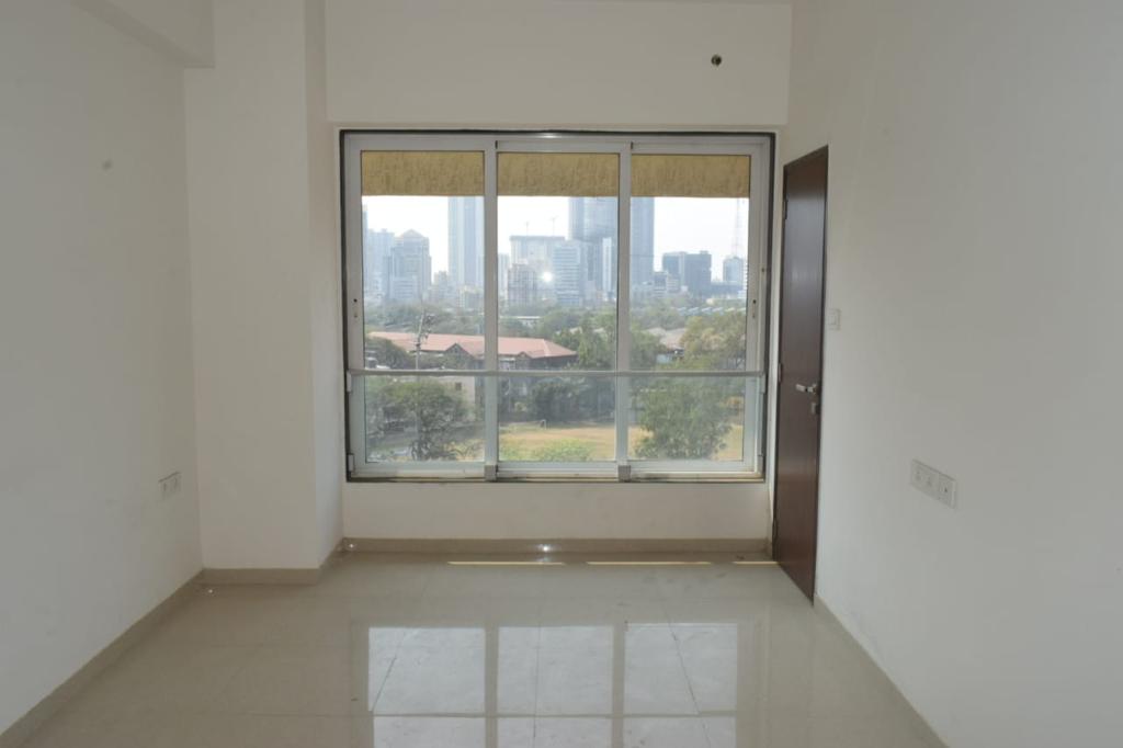 3 - Mittal Aristo, Parel