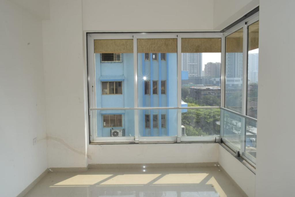 5 - Mittal Aristo, Parel
