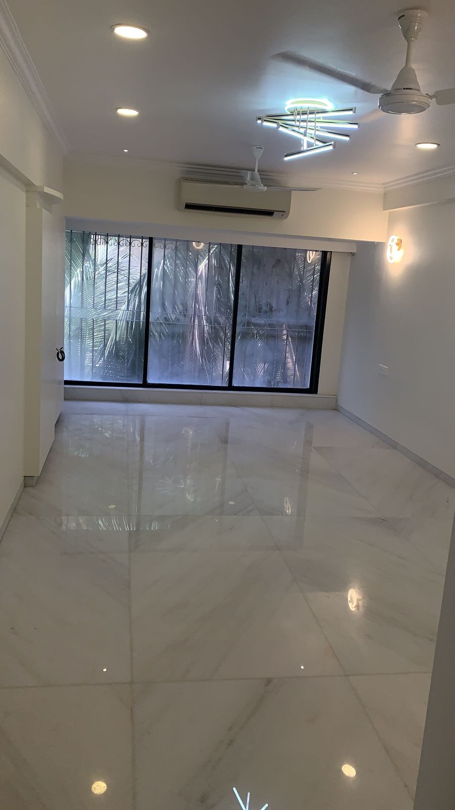 11 - Sunrise Apartments, Bandra West