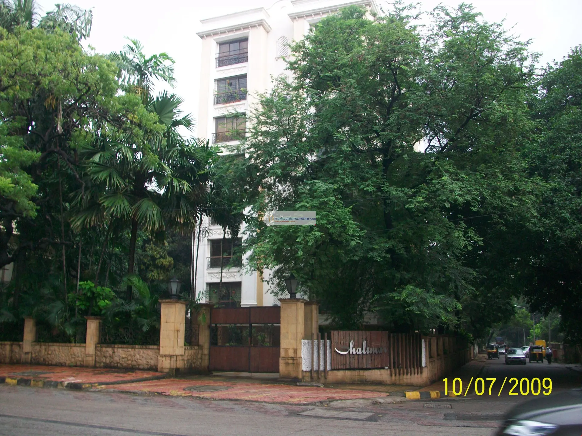 3 BHK Flats on Rent in Shalimar, Bandra West