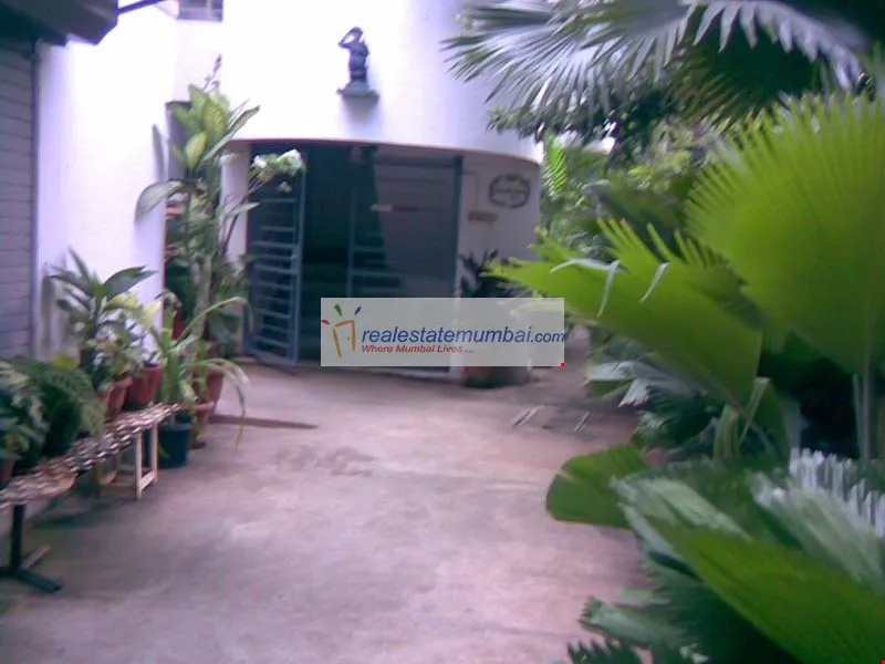 3 BHK Flats on Rent in Maudestan, Bandra West