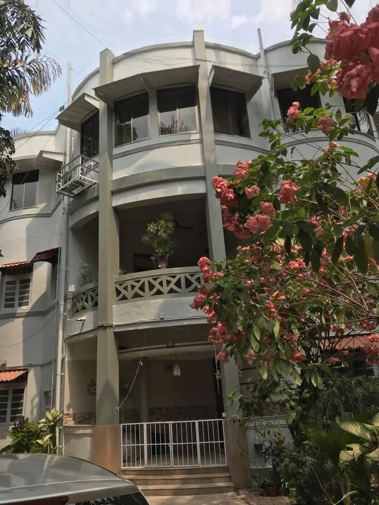 3 BHK Flats on Rent in Maudestan, Bandra West