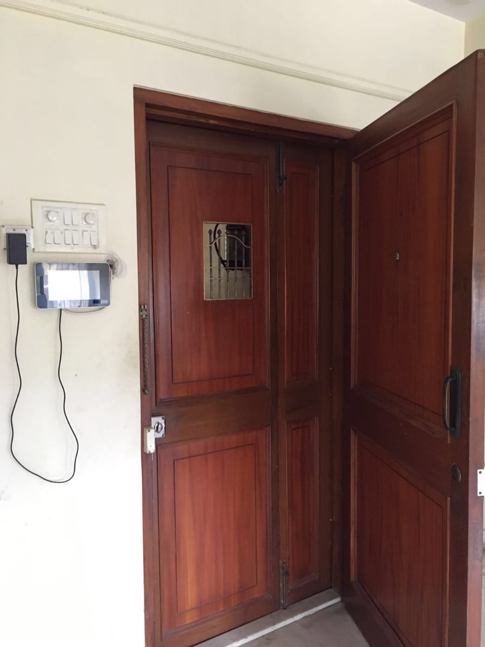 2 - Unique Classic, Malad West