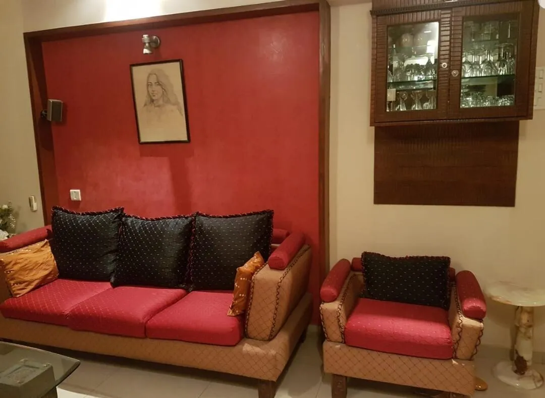 1 BHK Flats for Sale in Bunch Berry, Andheri West