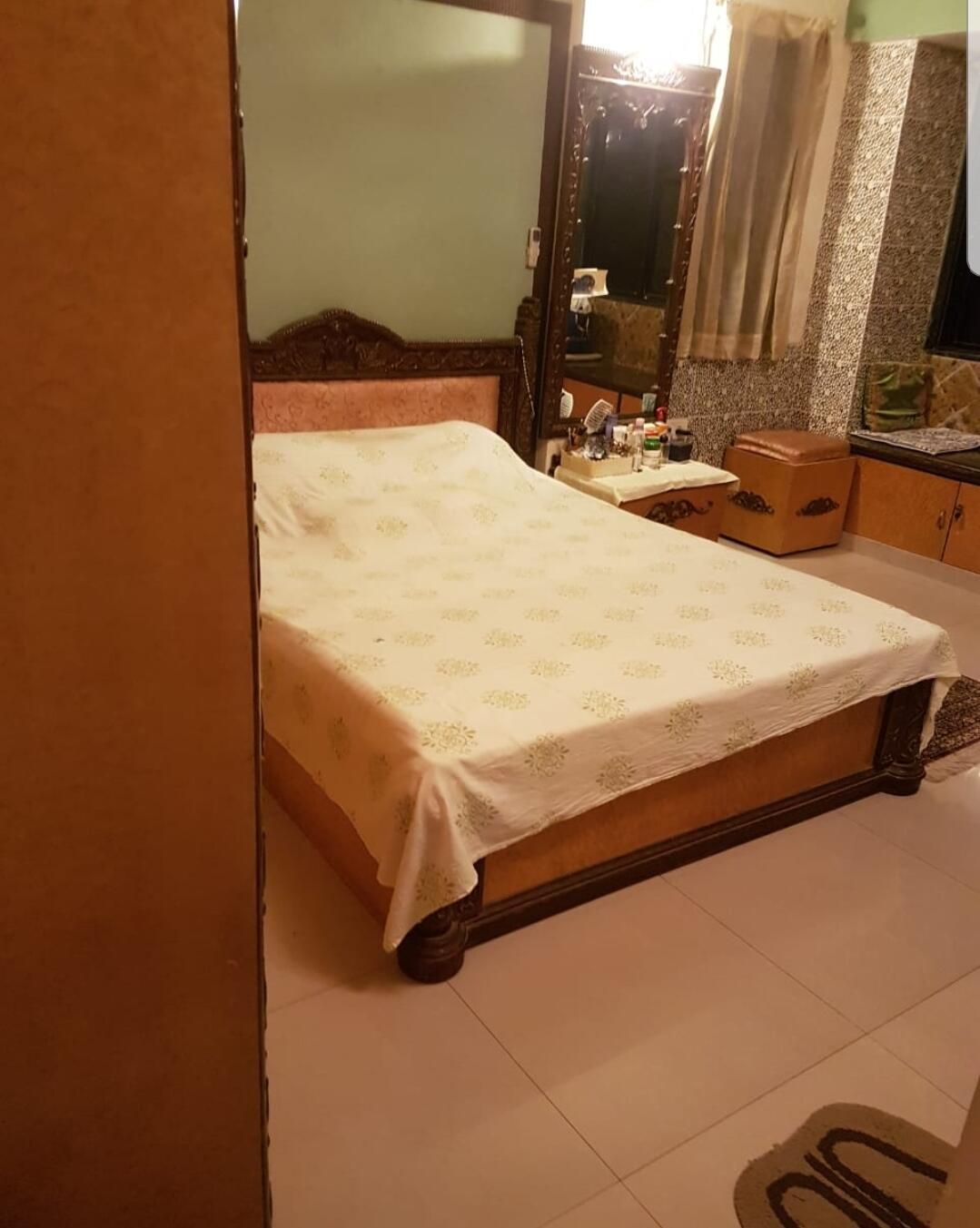 8 - Bunch Berry, Andheri West