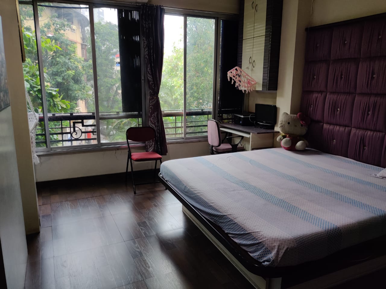 2 - Shreyas Apartment, Tardeo