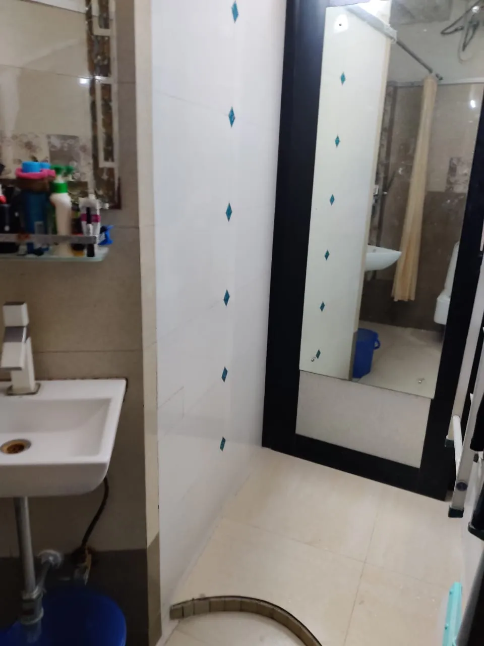 2 BHK Flats for Sale in Shreyas Apartment, Tardeo