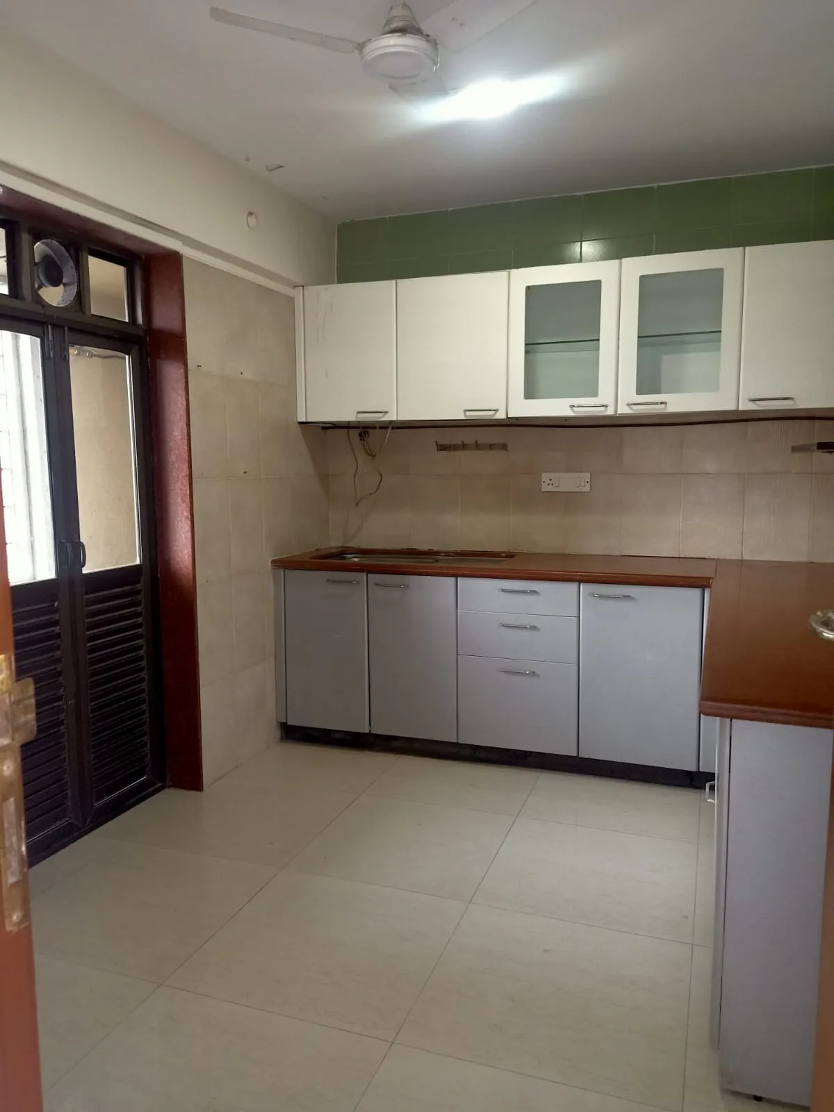 3 BHK Flats on Rent in Kukreja Heights, Bandra West