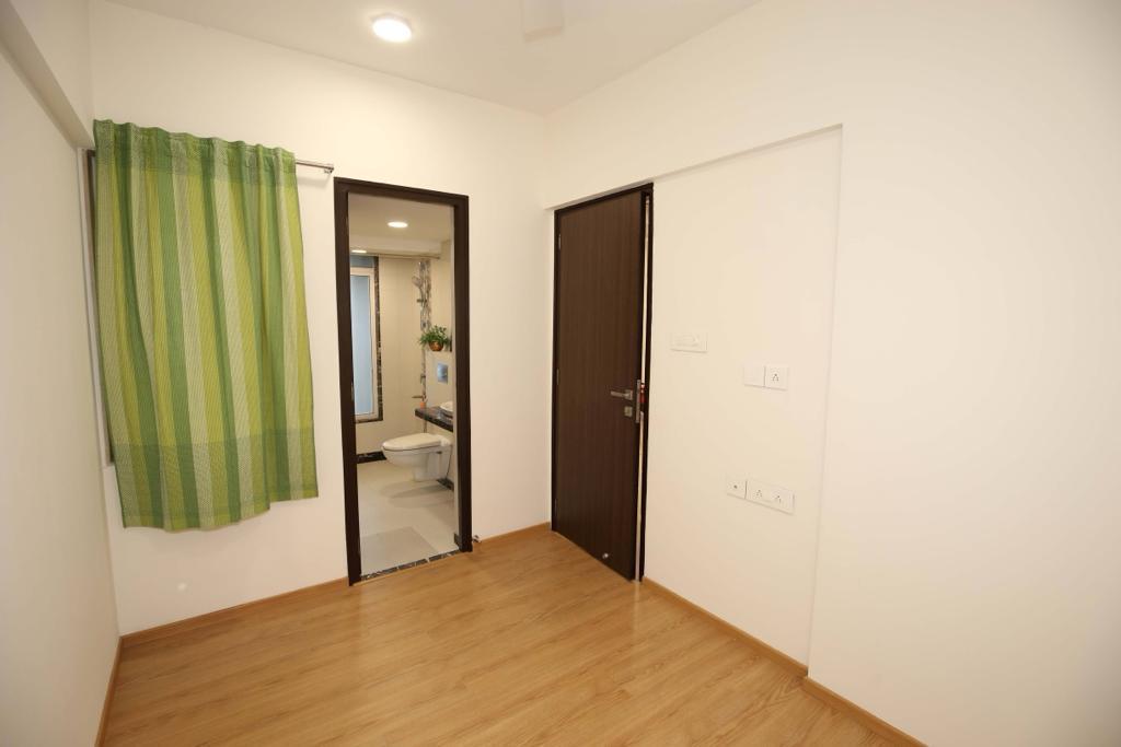 16 - Dheeraj Insignia, Santacruz East