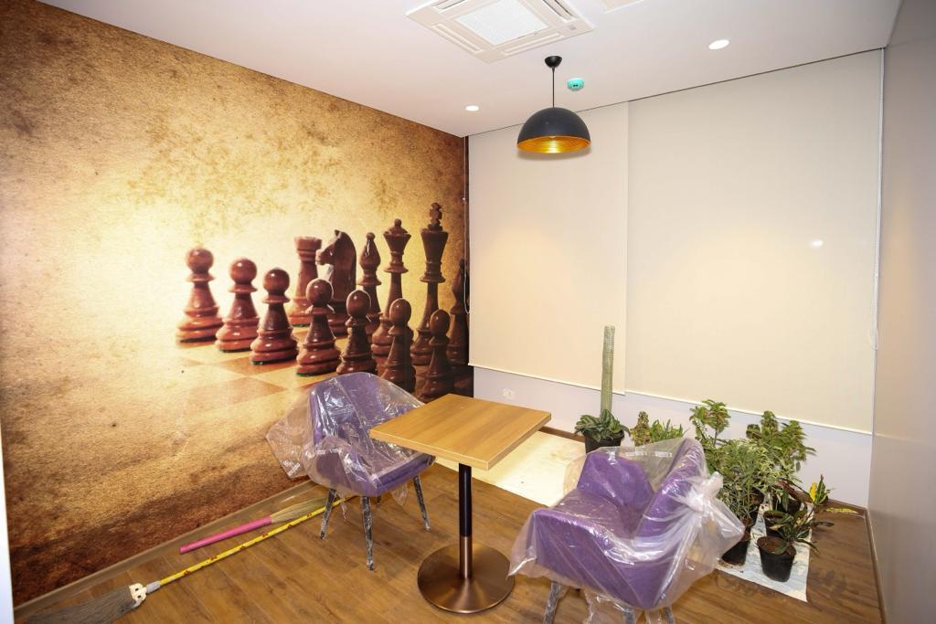 22 - Dheeraj Insignia, Santacruz East