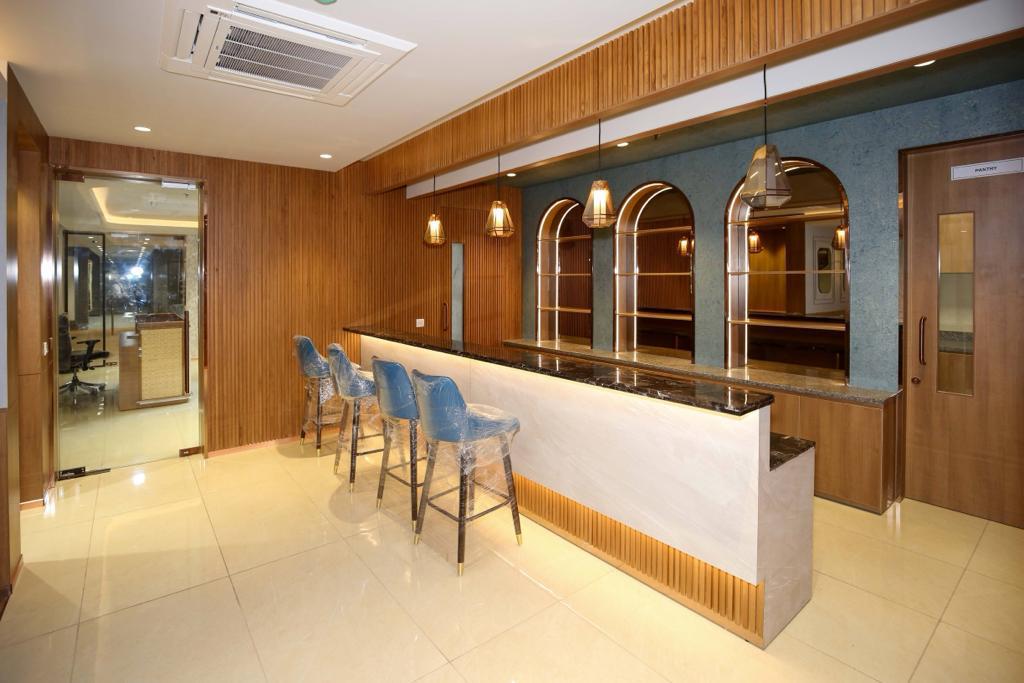 23 - Dheeraj Insignia, Santacruz East