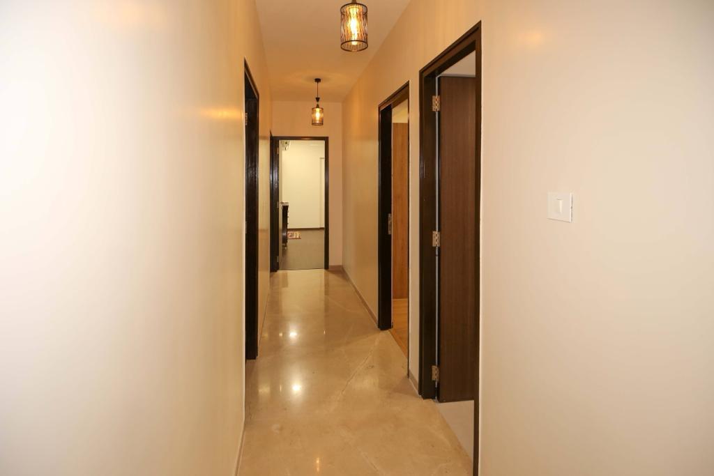 7 - Dheeraj Insignia, Santacruz East