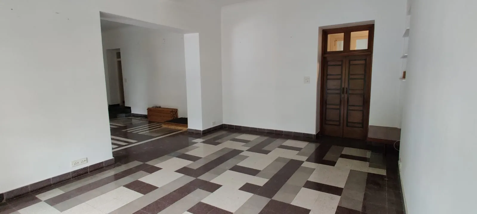 3½ BHK Flats on Rent in Breach Candy House, Breach Candy