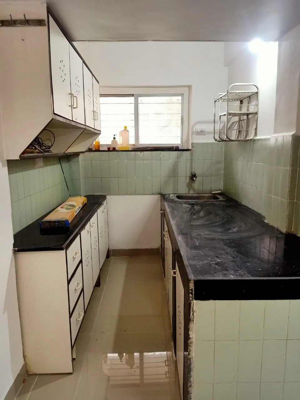 2 BHK Flats on Rent in Amity chs, Andheri West
