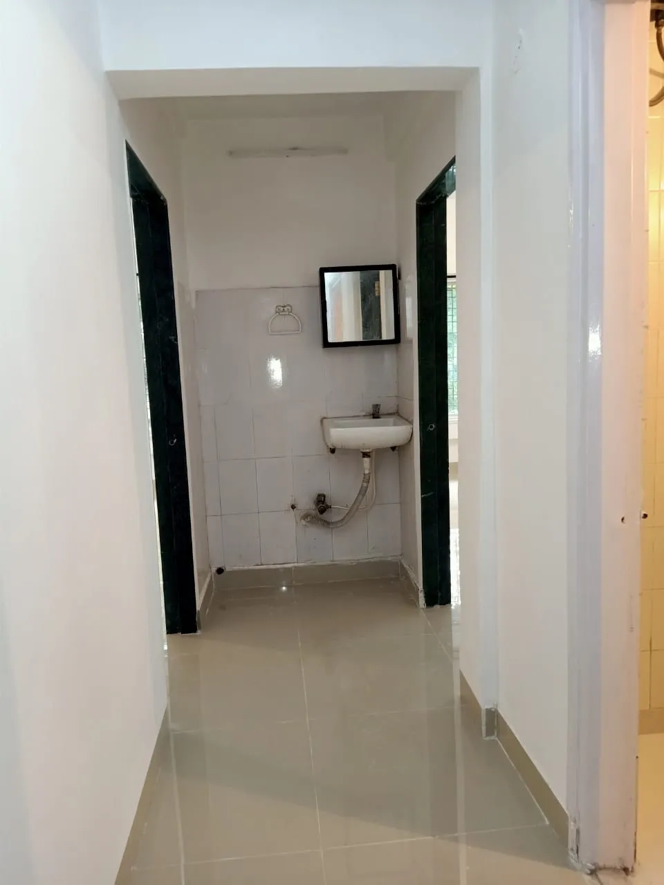 2 BHK Flats on Rent in Amity chs, Andheri West