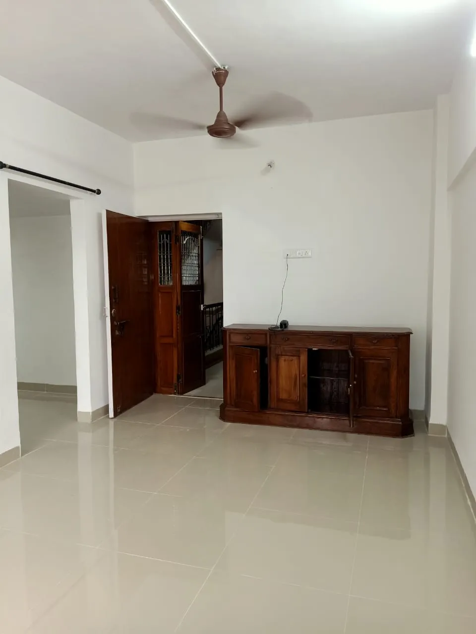 2 BHK Flats on Rent in Amity chs, Andheri West