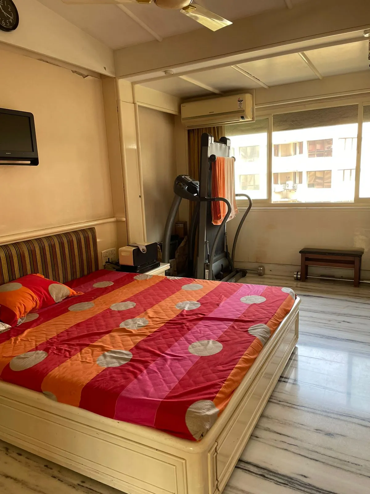 3 BHK Flats for Sale in Basant Apartment, Cuffe Parade