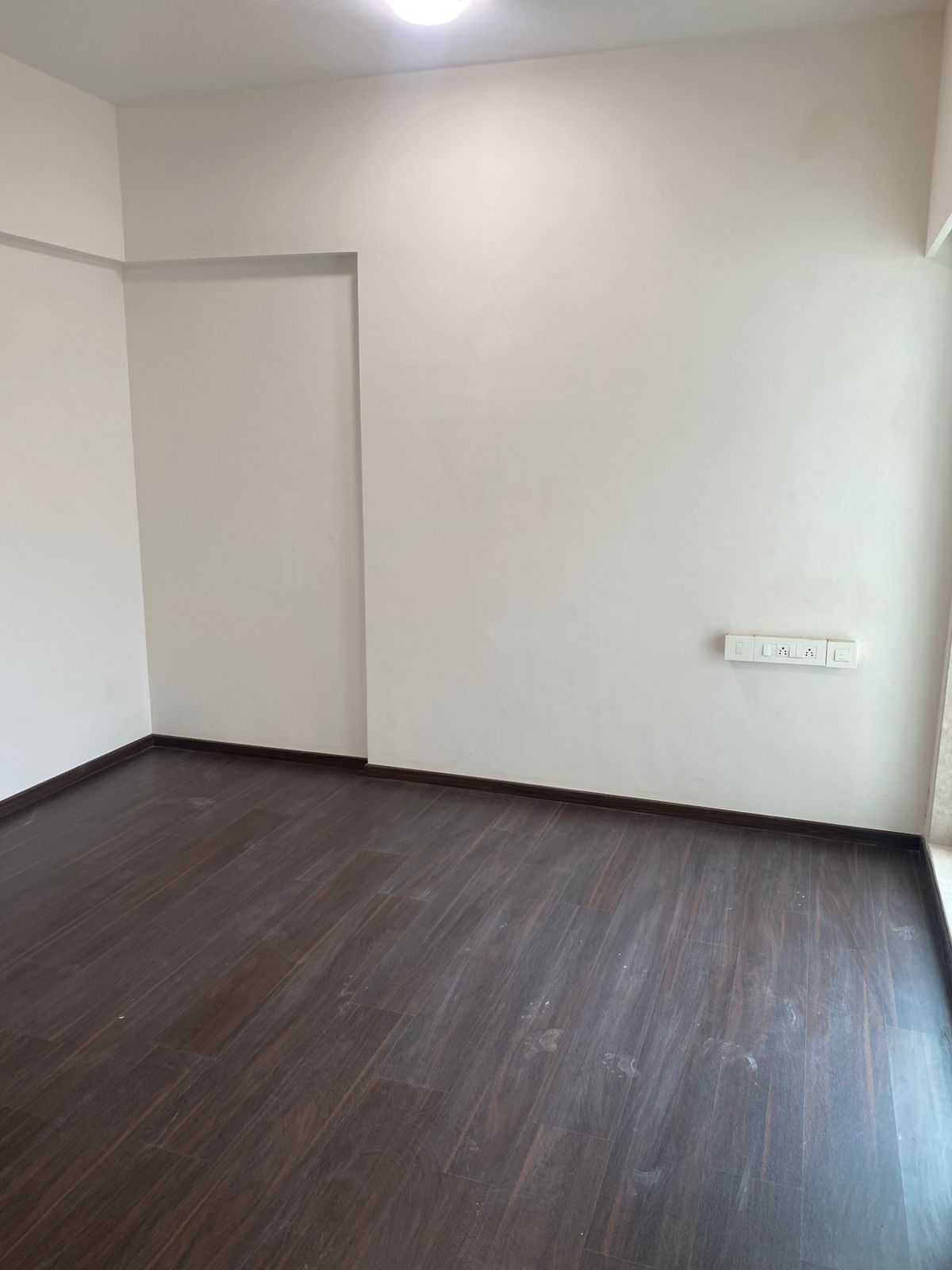 4 - Dheeraj Insignia, Santacruz East