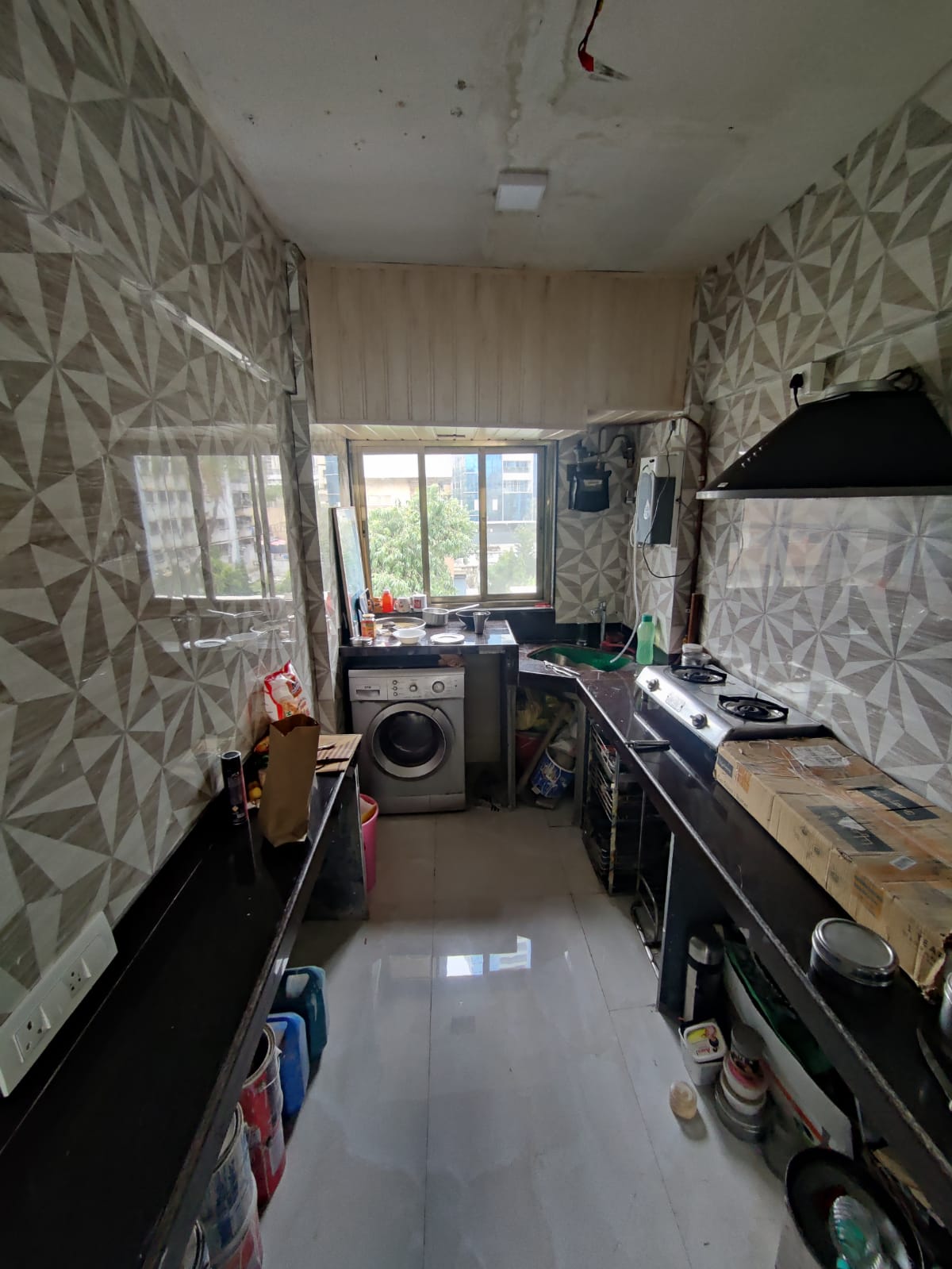 1 - Gold Coin, Tardeo