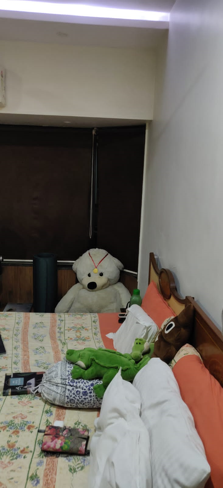 3 BHK Semi Furnished in Evershine Greens , Andheri West