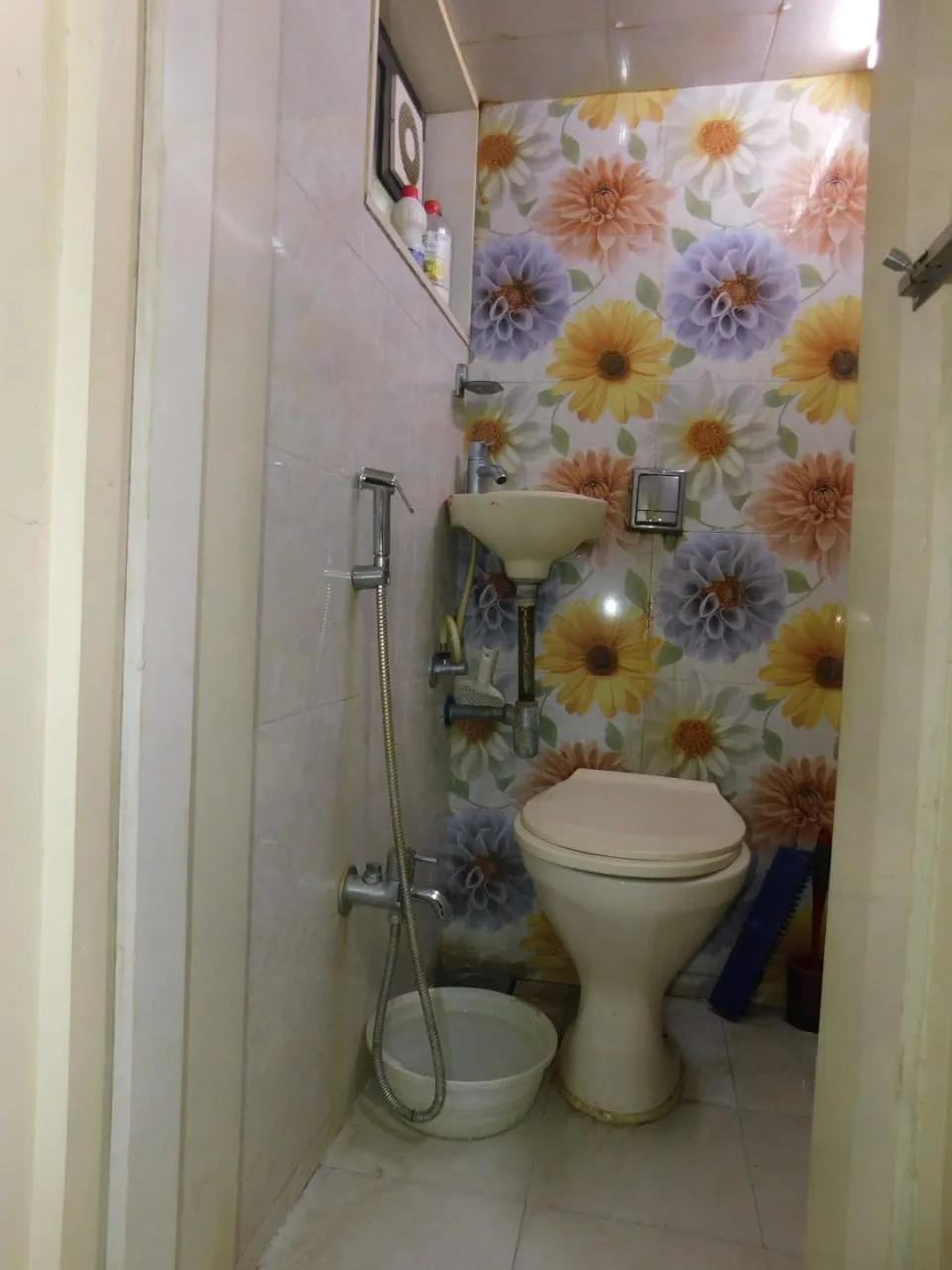 3 BHK Flats for Sale in RNA Classic, Santacruz West