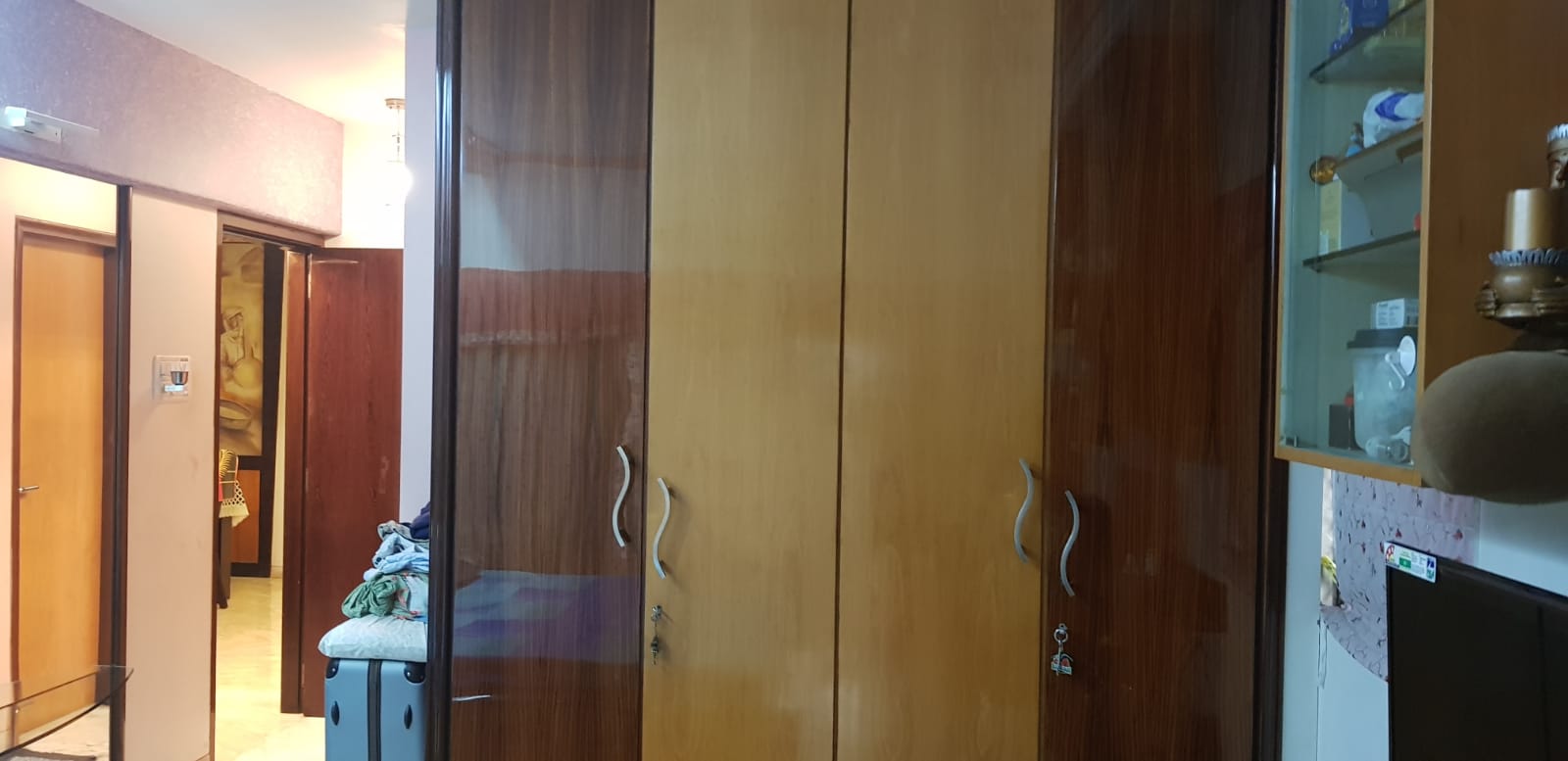 4 - Saidhan Infinity, Khar West