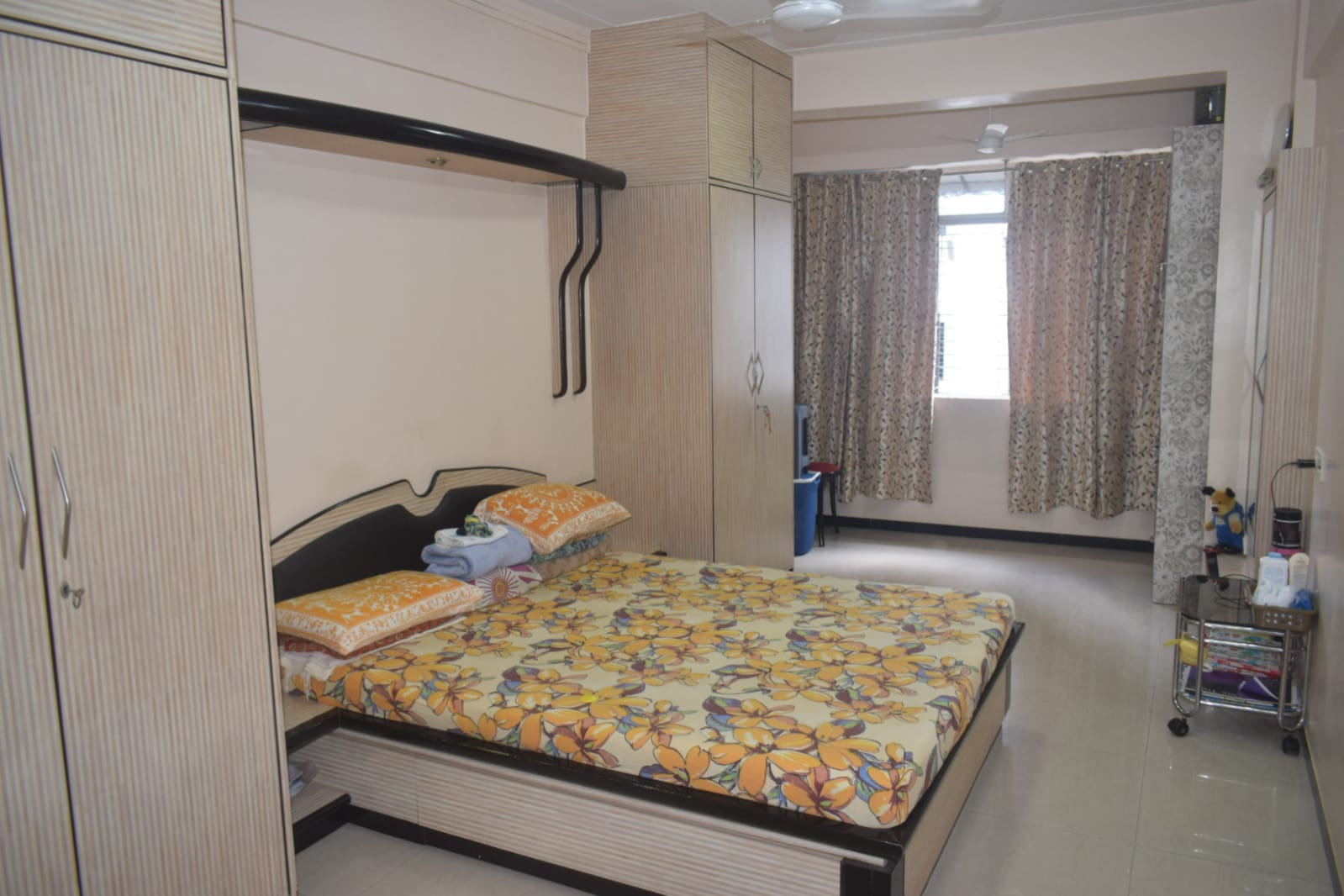 7 - Gulistan Building, Worli