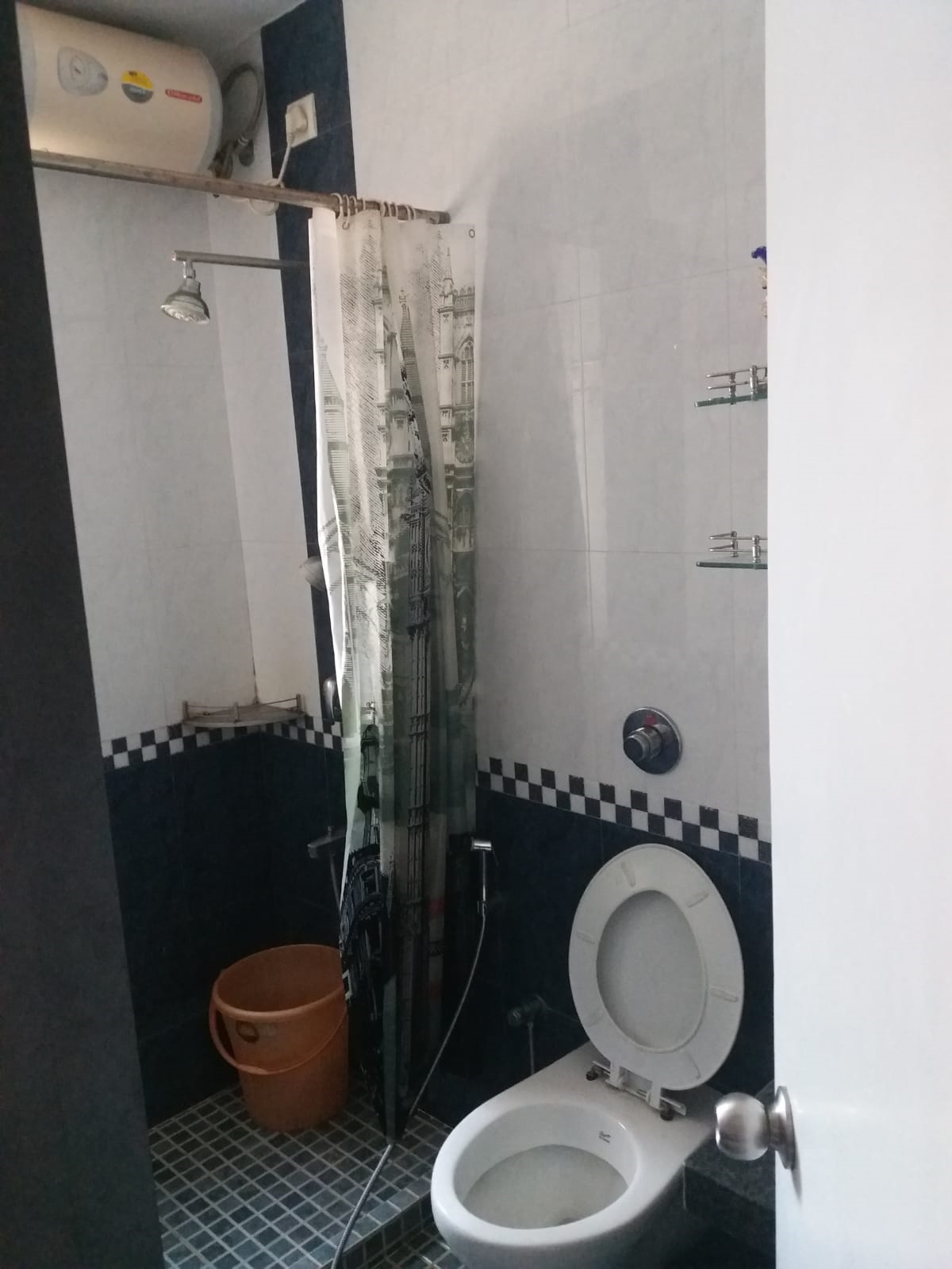 14 - Basant Apartment, Cuffe Parade