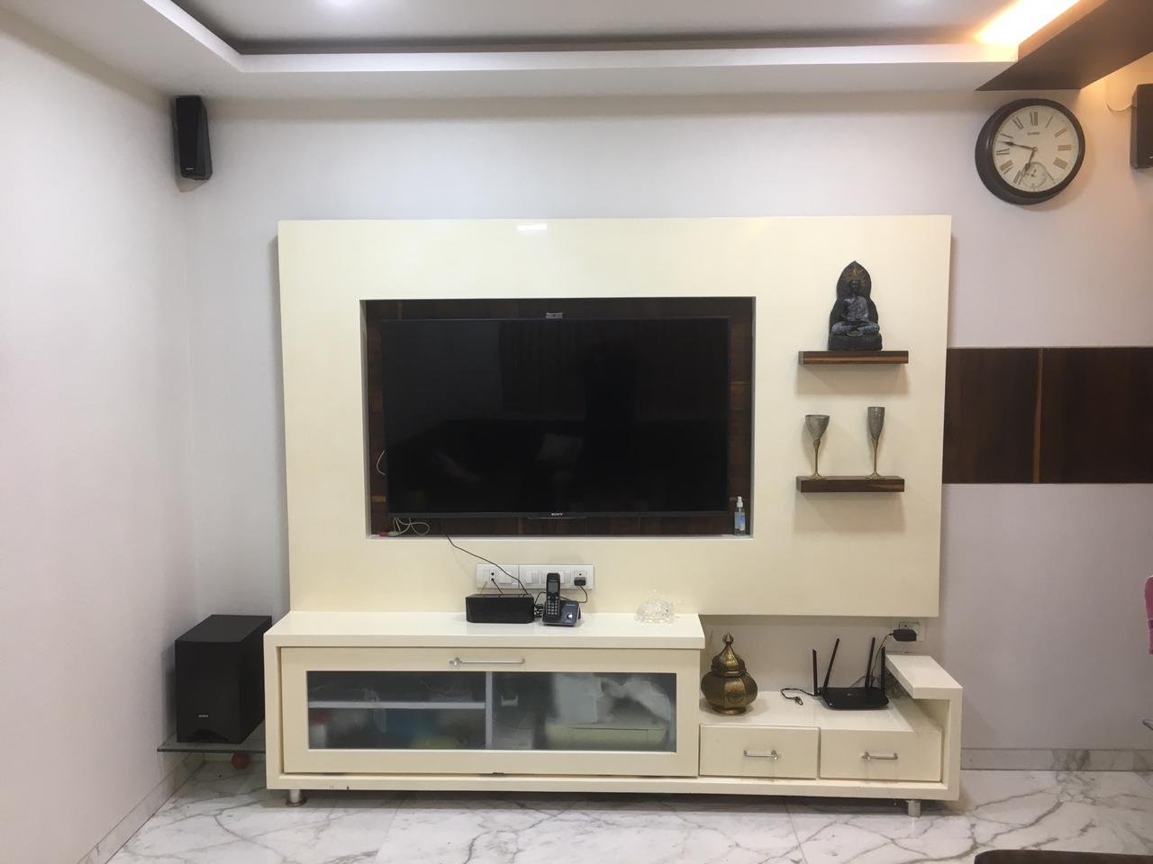 2 BHK Flats for Sale in Shatrunjay Tower, Parel