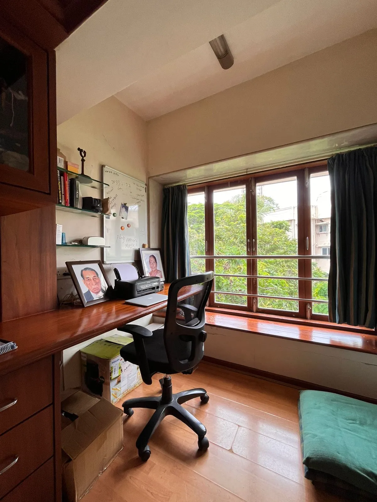 3 BHK Flats for Sale in Rashmi Building, Bandra West