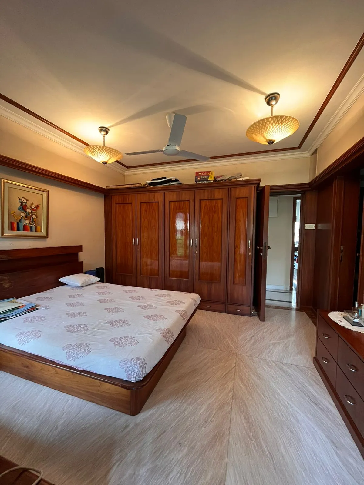 3 BHK Flats for Sale in Rashmi Building, Bandra West