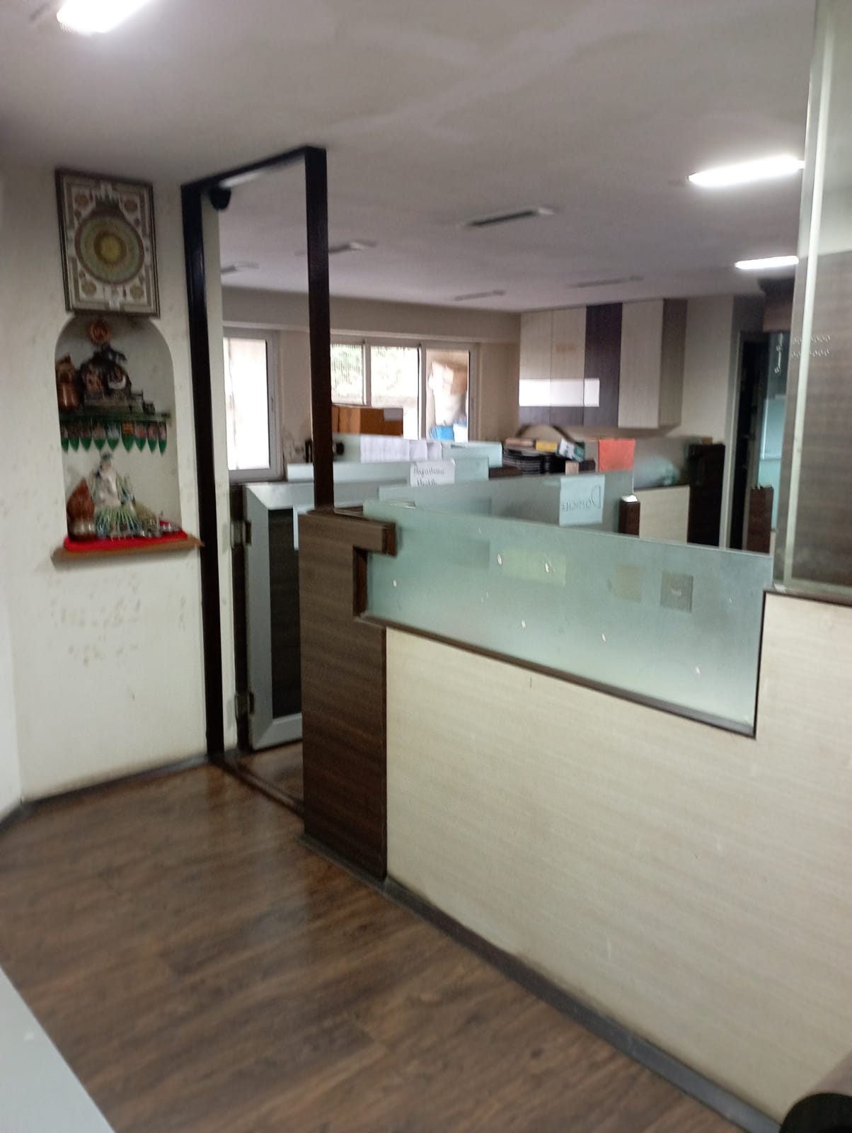 Office Space Semi Furnished in Floral Deck Plaza , Andheri East