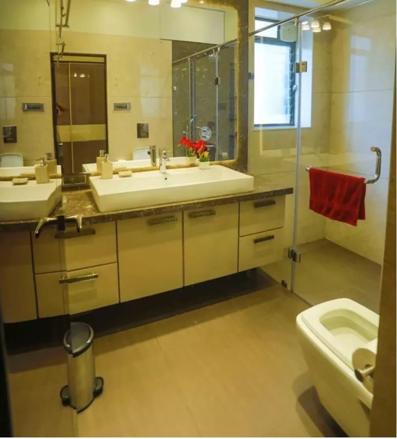 1 BHK Flats for Sale in Vimla Mahal, Peddar Road