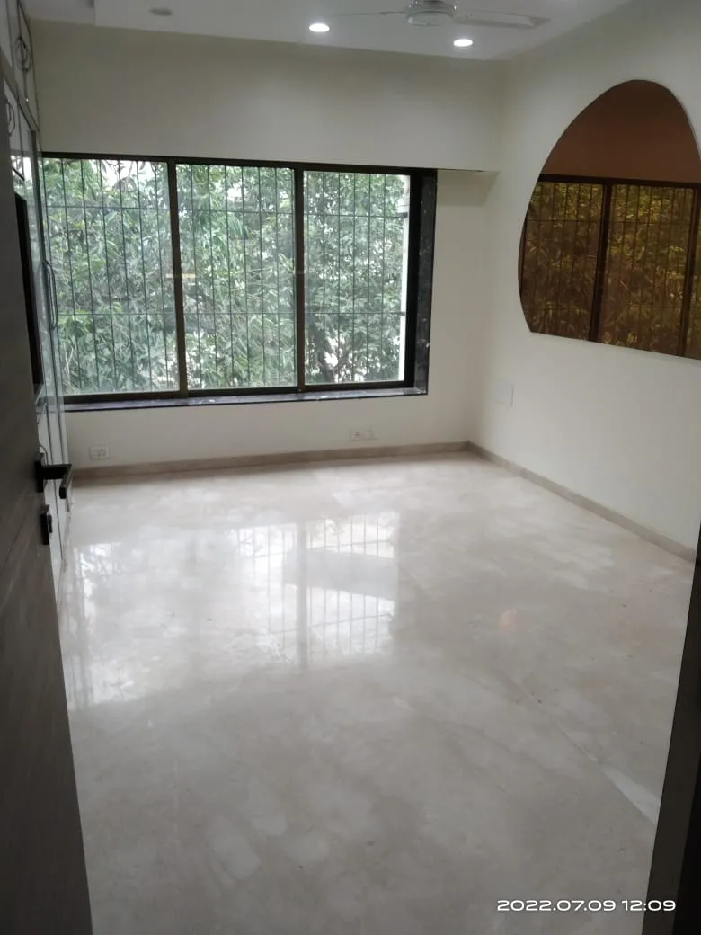 3 BHK Flats on Rent in Daffodils, Juhu
