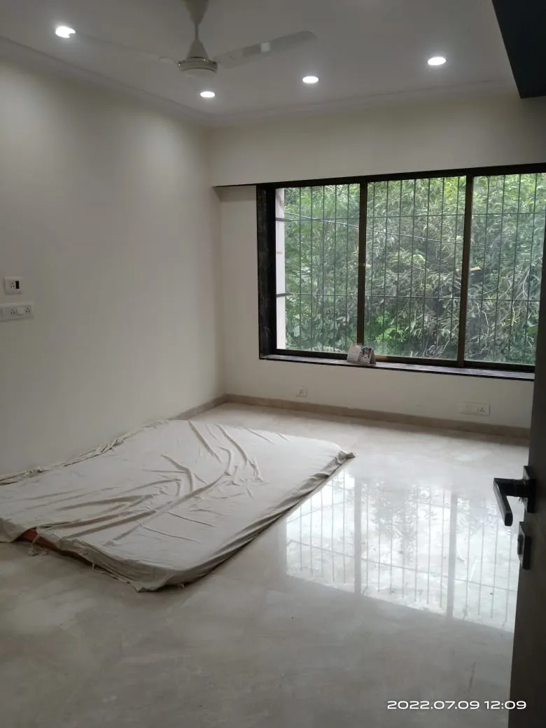 3 BHK Flats on Rent in Daffodils, Juhu