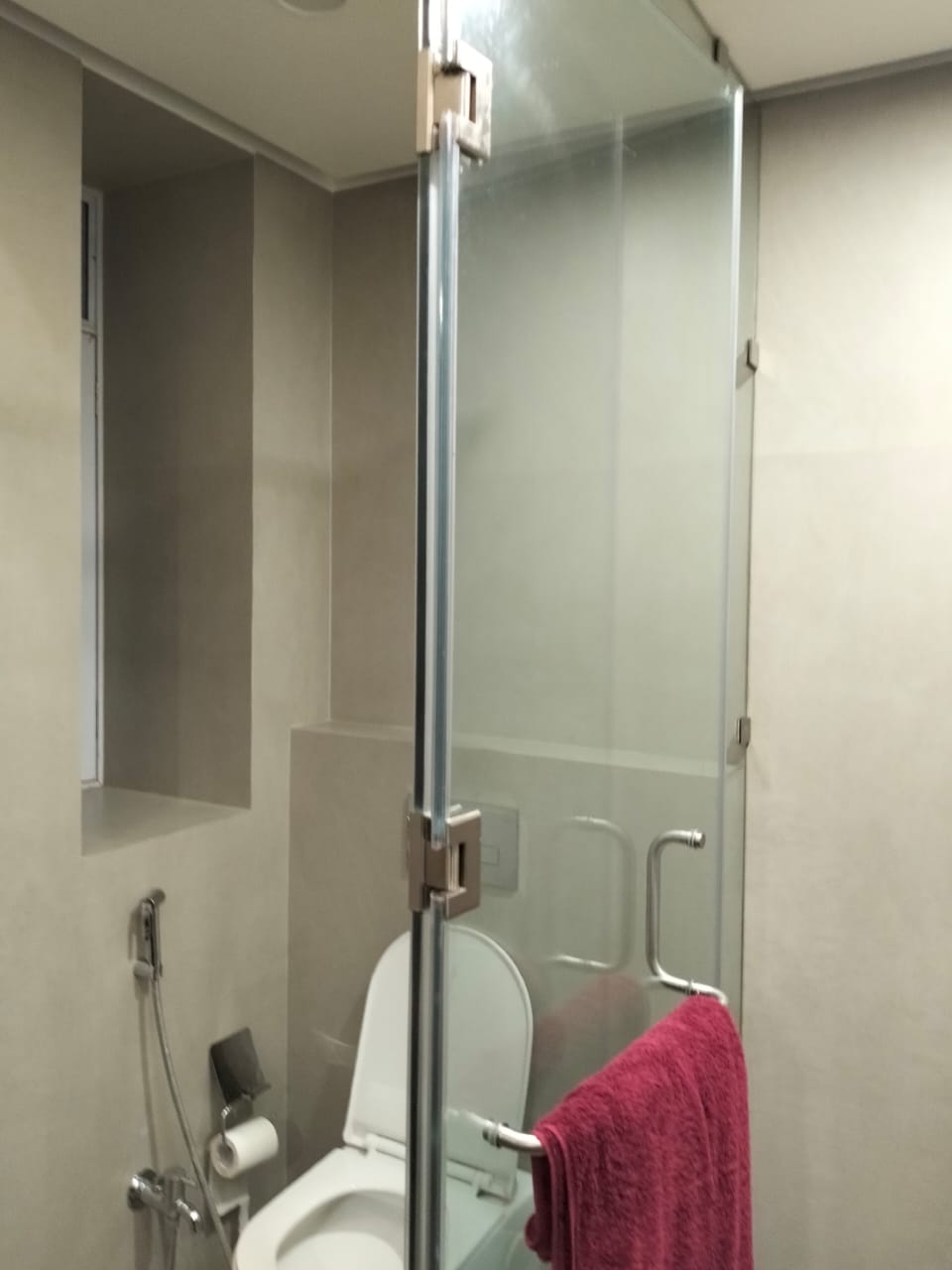 3 BHK Flats on Rent in Petit Mansion, Grant Road