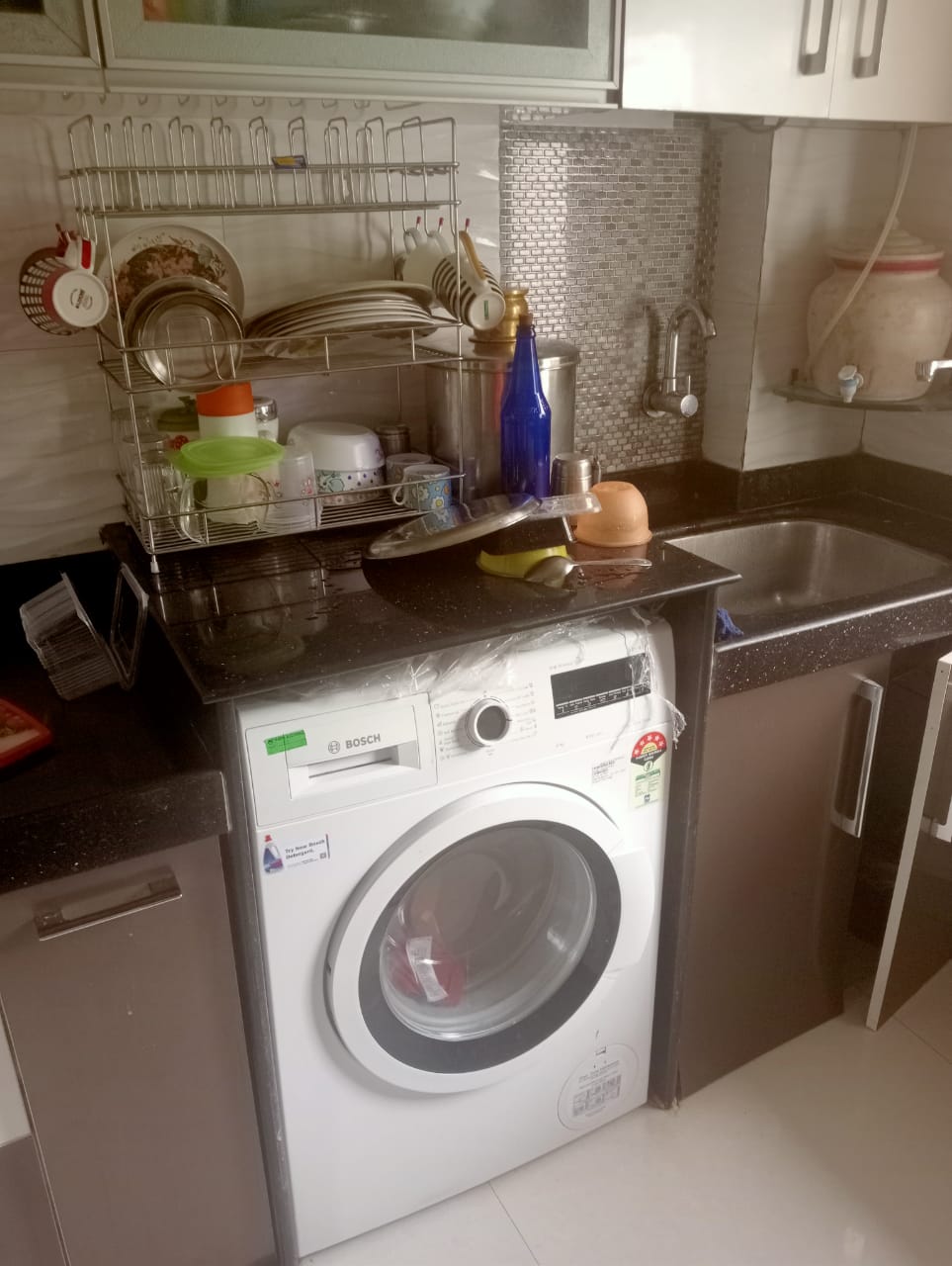 9 - Green Fields, Juhu