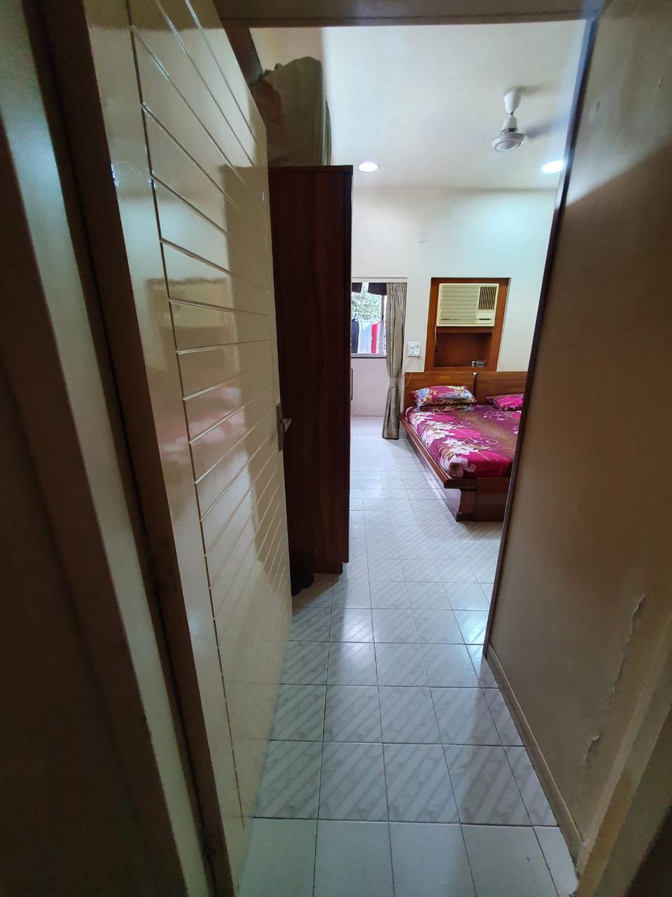 13 - Roop Mahal, Khar West