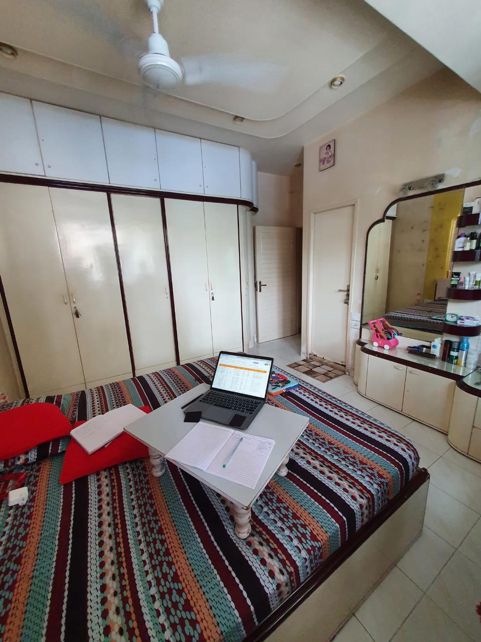 16 - Roop Mahal, Khar West