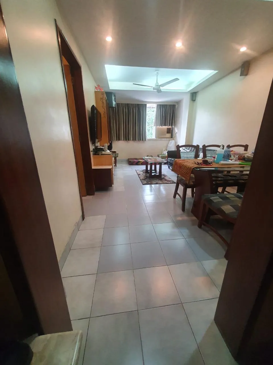 2 BHK Flats for Sale in Roop Mahal, Khar West