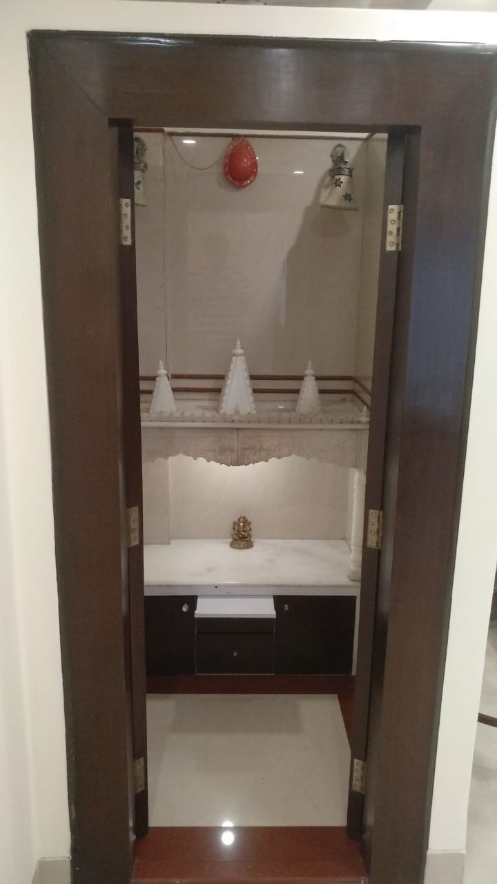 5 - Lok Nirman, Khar West