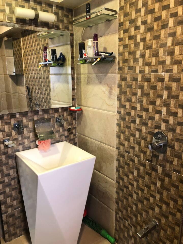 11 - West Side , Bandra West